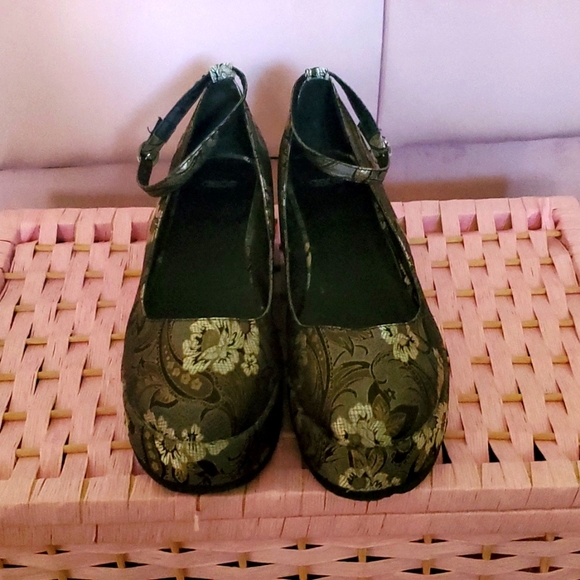 ASOS Ballet Flatforms with Ankle Strap UK7 - Picture 3 of 6